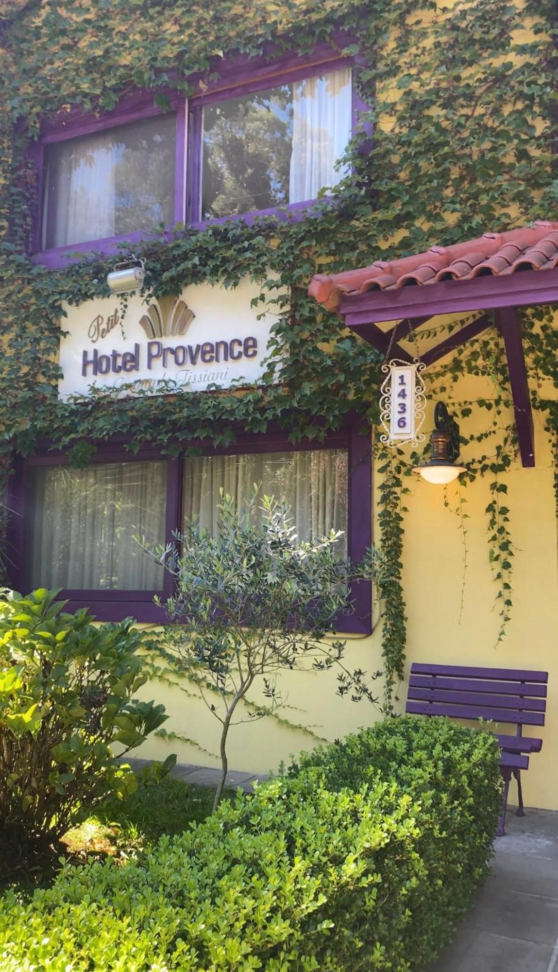 Petit Hotel Provence กรามาโด ภายนอก รูปภาพ
